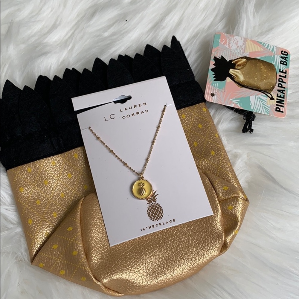 Pineapple necklace with matching jewelry bag NEW